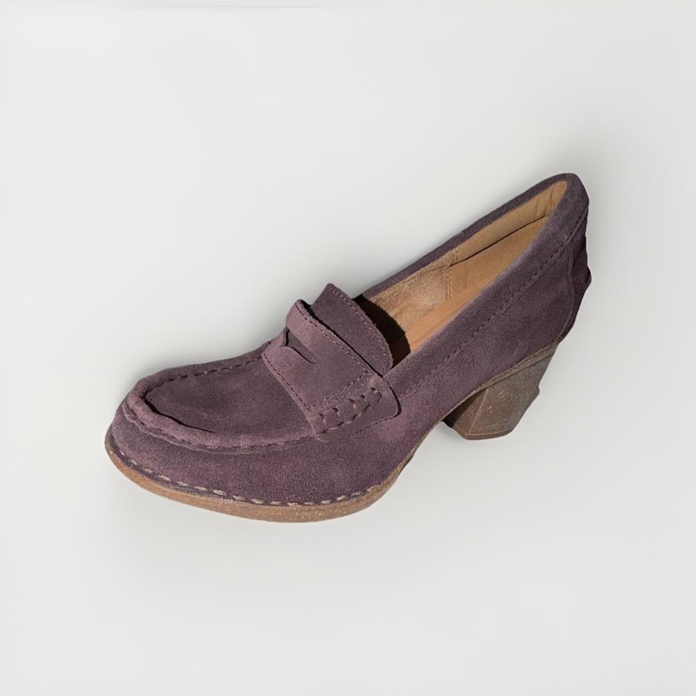 Clarks Unstructured Carleta Belle Womens Purple Suede Heeled Penny Loafer SZ 6.5